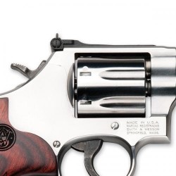 Revolver S&W 686 Plus Luxe Cal.357Mag Crosse Bois 7 Coups 6″