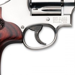 Revolver S&W 686 Plus Luxe Cal.357Mag Crosse Bois 7 Coups 6″