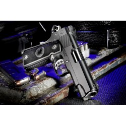 PISTOLET NIGHTHAWK CUSTOM 1911 COMMANDER KESTREL