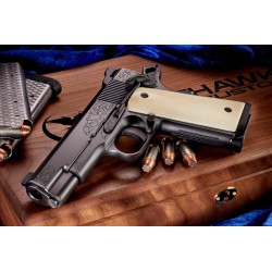 PISTOLET NIGHTHAWK CUSTOM 1911 COMMANDER VIP BLACK COMMANDER