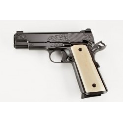 PISTOLET NIGHTHAWK CUSTOM 1911 COMMANDER VIP BLACK COMMANDER