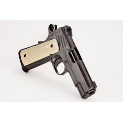 PISTOLET NIGHTHAWK CUSTOM 1911 COMMANDER VIP BLACK COMMANDER