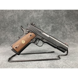 Pistolet Chiappa Firearms...