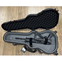 Savior Equipment Discreet Ultimate Guitar Hard Case -Mousse customisable avec poignées et roulettes Grise  45''